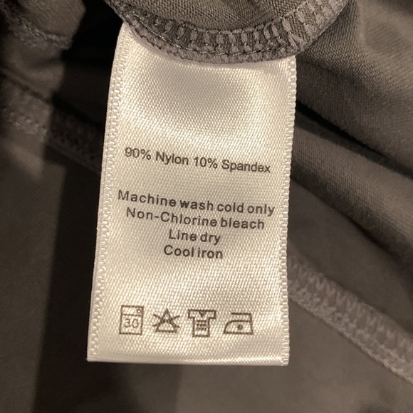 ALO Yoga Zip-Up Hoodie - Picture 10 of 10
